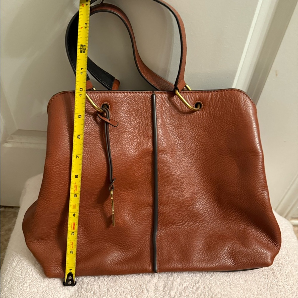 Fossil Tan Leather Shoulder Bag - Picture 6 of 8